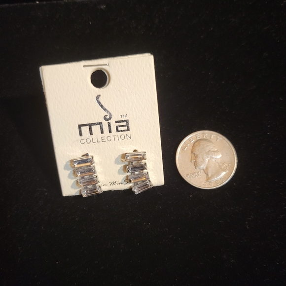 Mia Baguette with Silver-tone Backing Pierced Women's Earrings - Picture 3 of 3